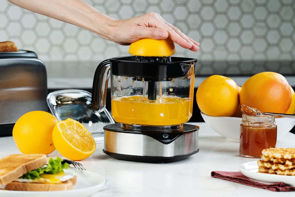 Электрическая соковыжималка для цитрусовых Source Force, серебристо-черная / Миниатюра WWW (1000)