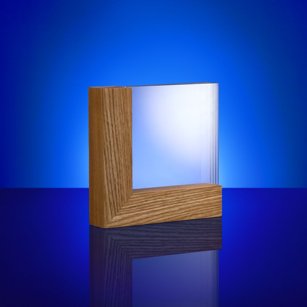 Стела Woodlyn / Миниатюра имиджевого (1000)