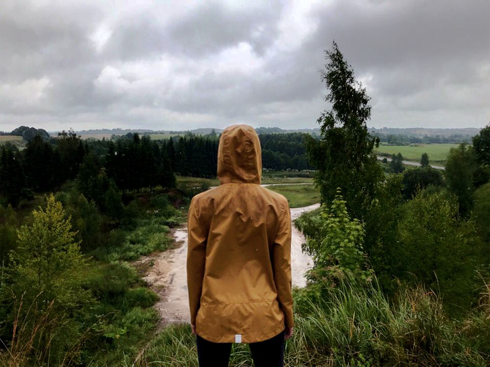 Ветровка женская Medvind, черная / Миниатюра WWW (1000)