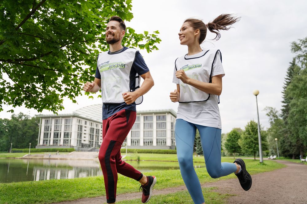 Манишка Member, белая с черным кантом / Миниатюра WWW (1000)