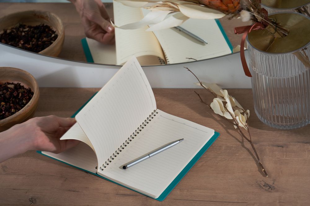 Ежедневник Spring Shall, недатированный, синий / Миниатюра WWW (1000)