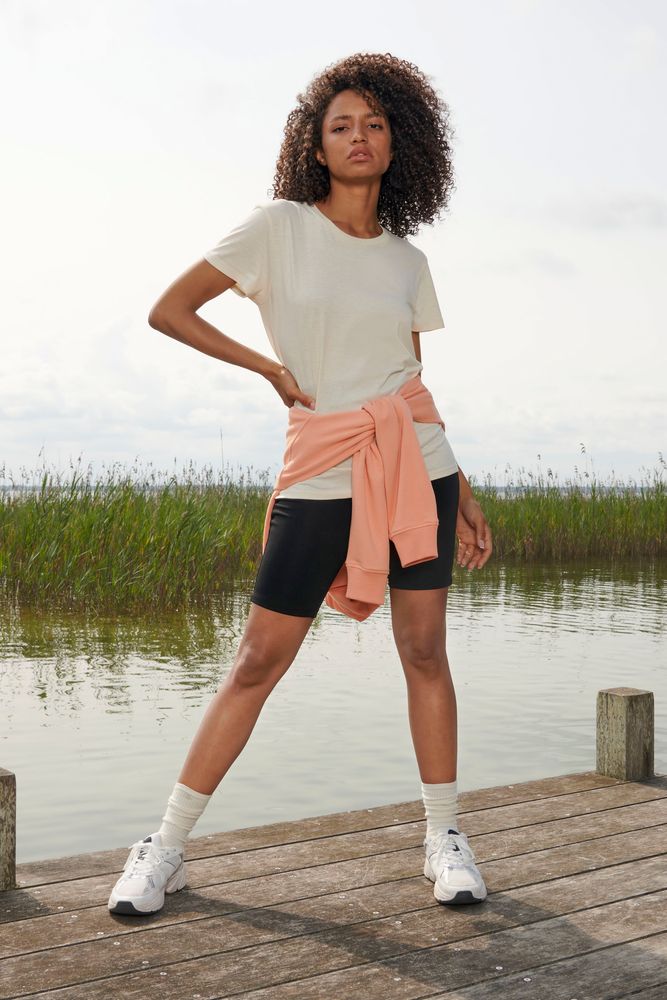 Футболка унисекс Re Crusader, светло-бежевая (неокрашенная) / Миниатюра имиджевого (1000)