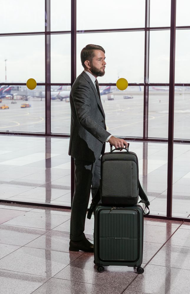 Чемодан Santiago S, темно-серый / Миниатюра имиджевого (1000)