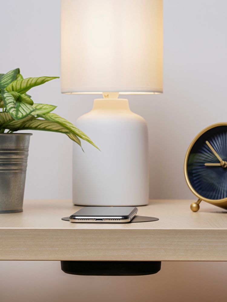 Беспроводное зарядное устройство Revolt A2 / Миниатюра WWW (1000)