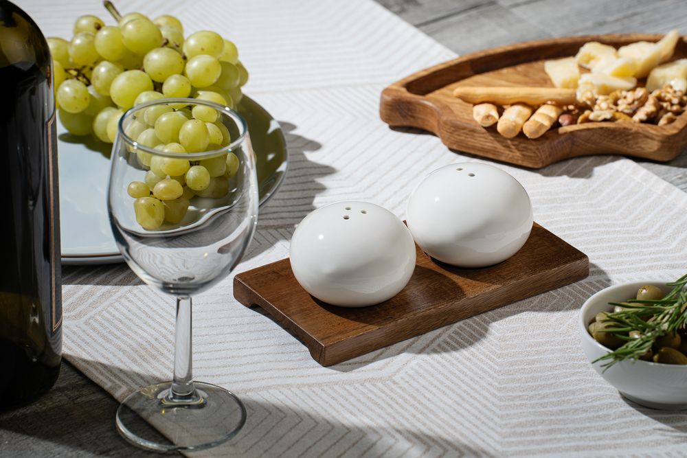 Набор из солонки и перечницы Piacente, белый / Миниатюра WWW (1000)