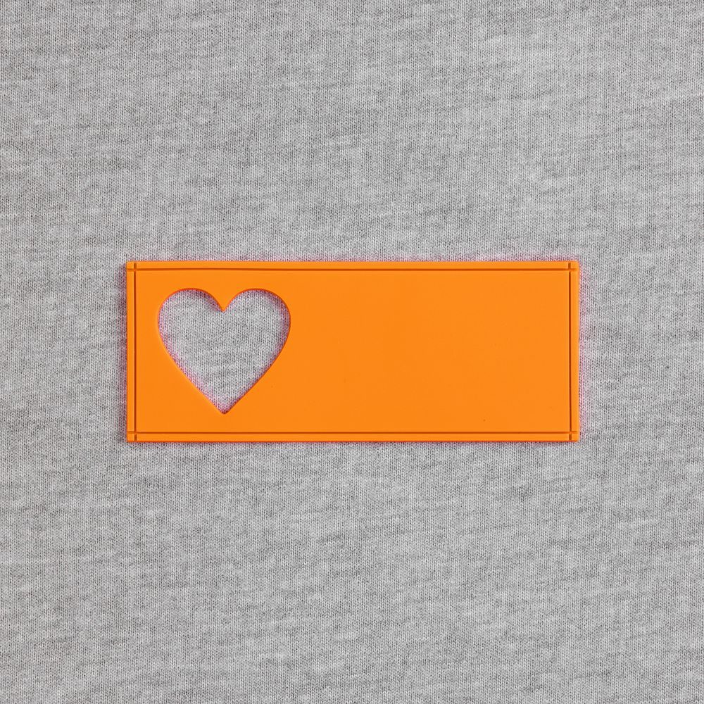 Лейбл из ПВХ с вырезом «Сердце», оранжевый неон / Миниатюра WWW (1000)