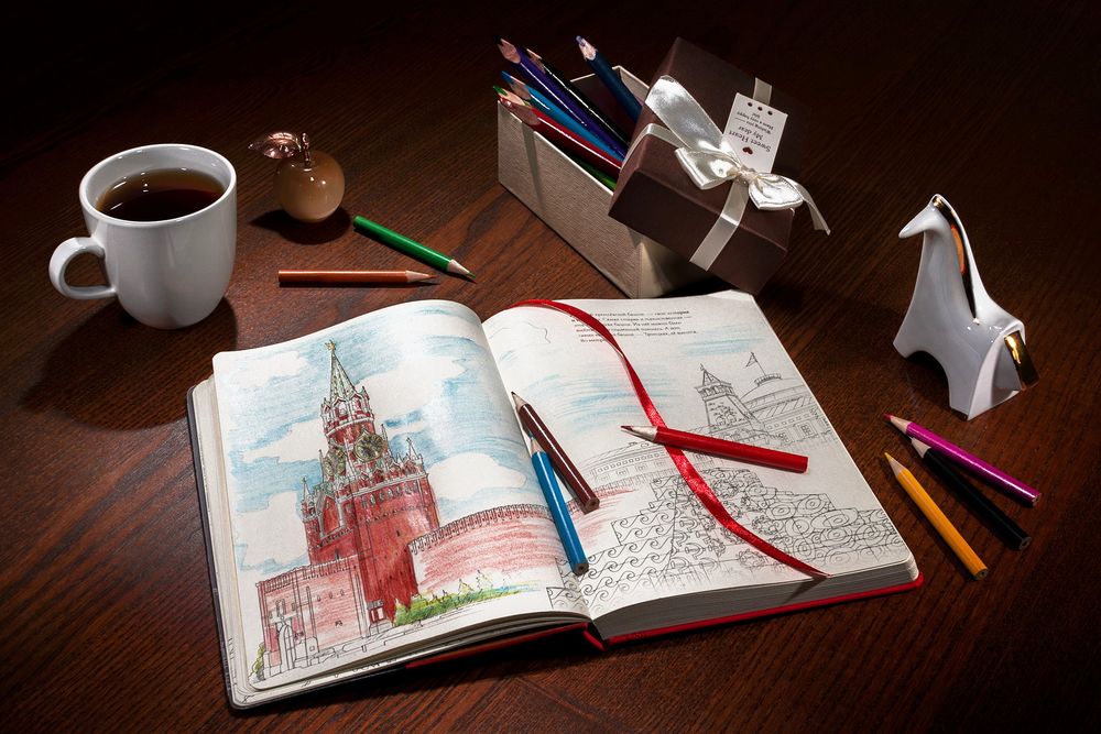 Блокнот «Города. Москва», красный / Миниатюра WWW (1000)