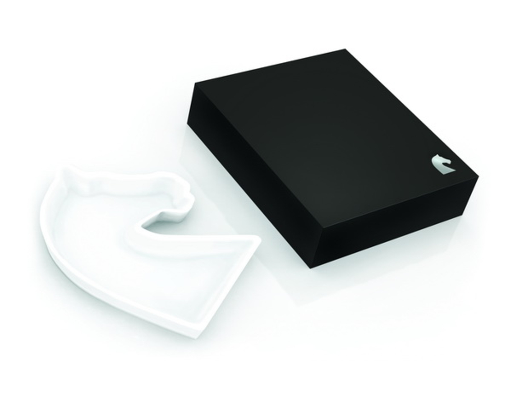 Тарелка из серии «Ход конем» / Миниатюра WWW (1000)