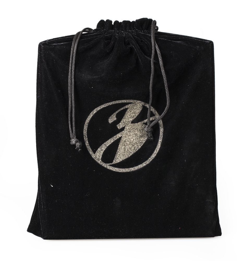 Настенное панно «Идол» / Миниатюра WWW (1000)